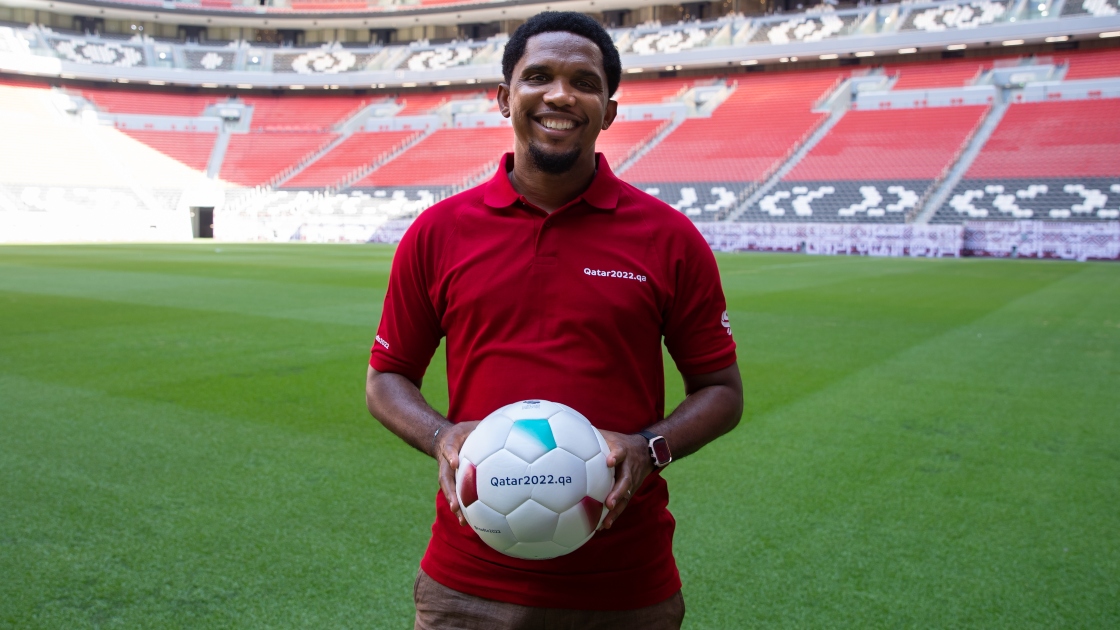 Samuel Eto'o Al Bayt Stadium ball