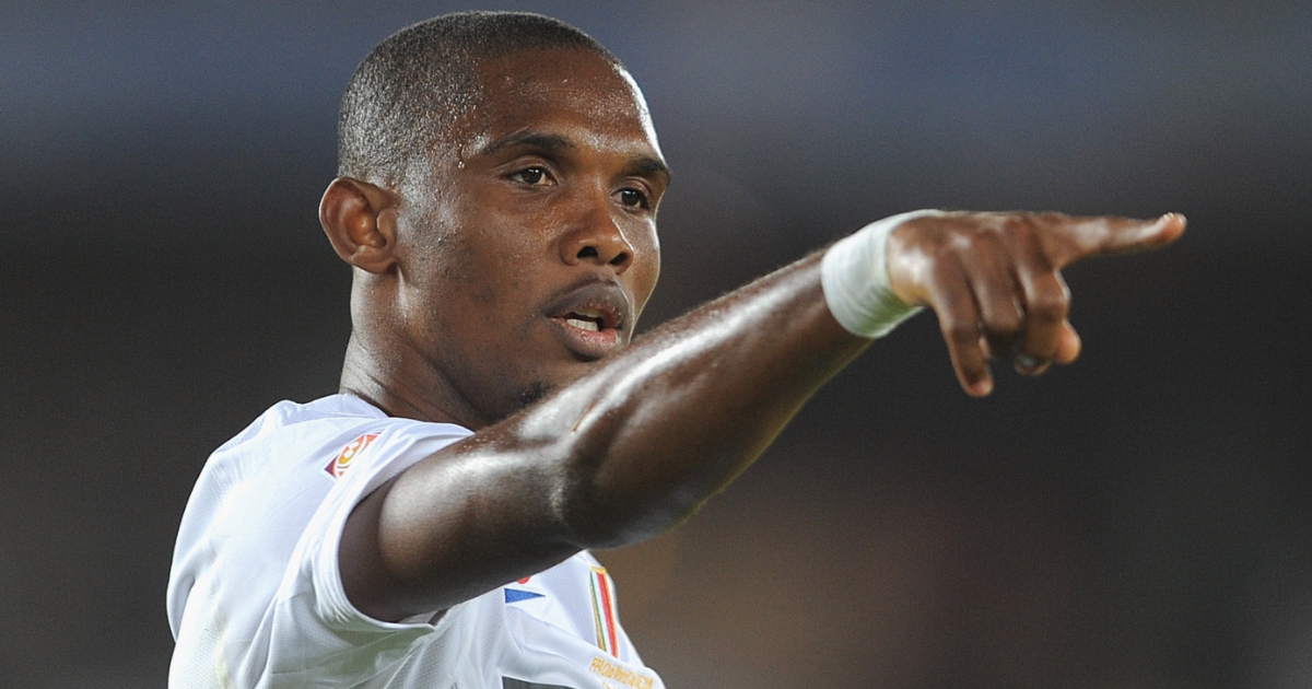 Samuel Eto'o pointing